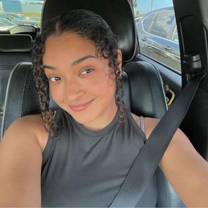 Meet your Posher, Annabel